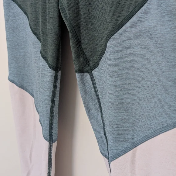 Outdoor Voices Colorblock Green Blue White Stretchy 7/8 Springs Leggings M - Picture 5 of 6